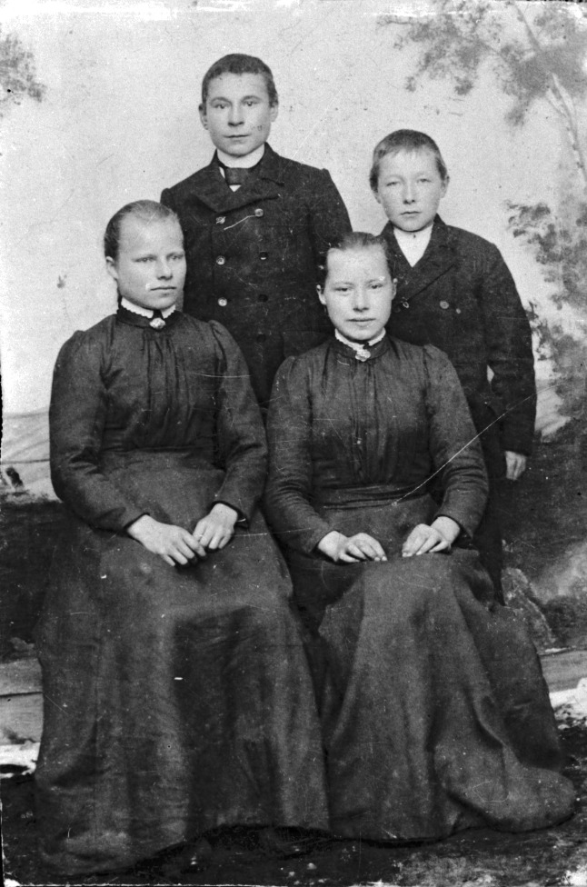 Anne Marie Eriksen, Gustavus Eriksen, Henrik Eriksen