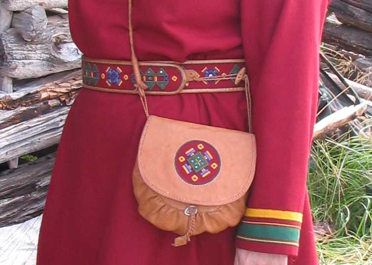 Belte med kråkesølv